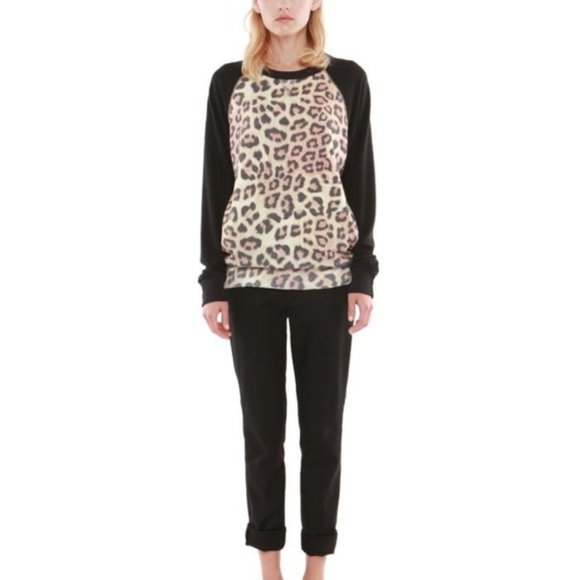 Hye Park and Lune Julian Raglan Sweatshirt Leopard Print Black Sleeves NEW! - Picture 2 of 5